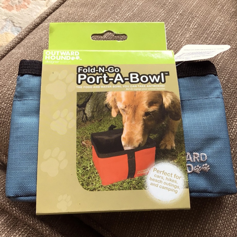Outward Hound Fold-N-Go Port-A-Bowl. NWT